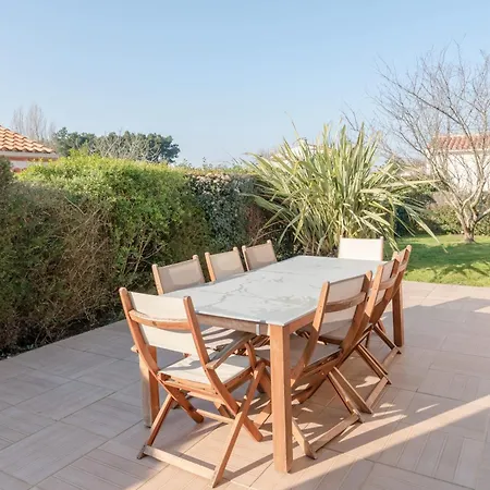 La Retzienne - Parking - Jardin