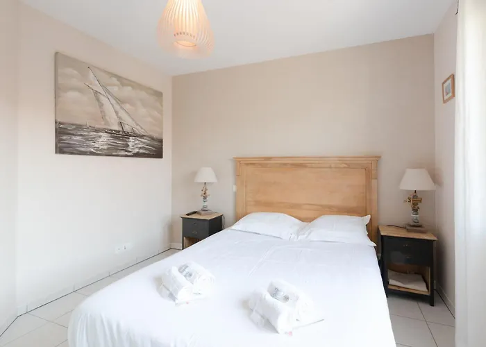 La Retzienne - Parking - Jardin * Prigny